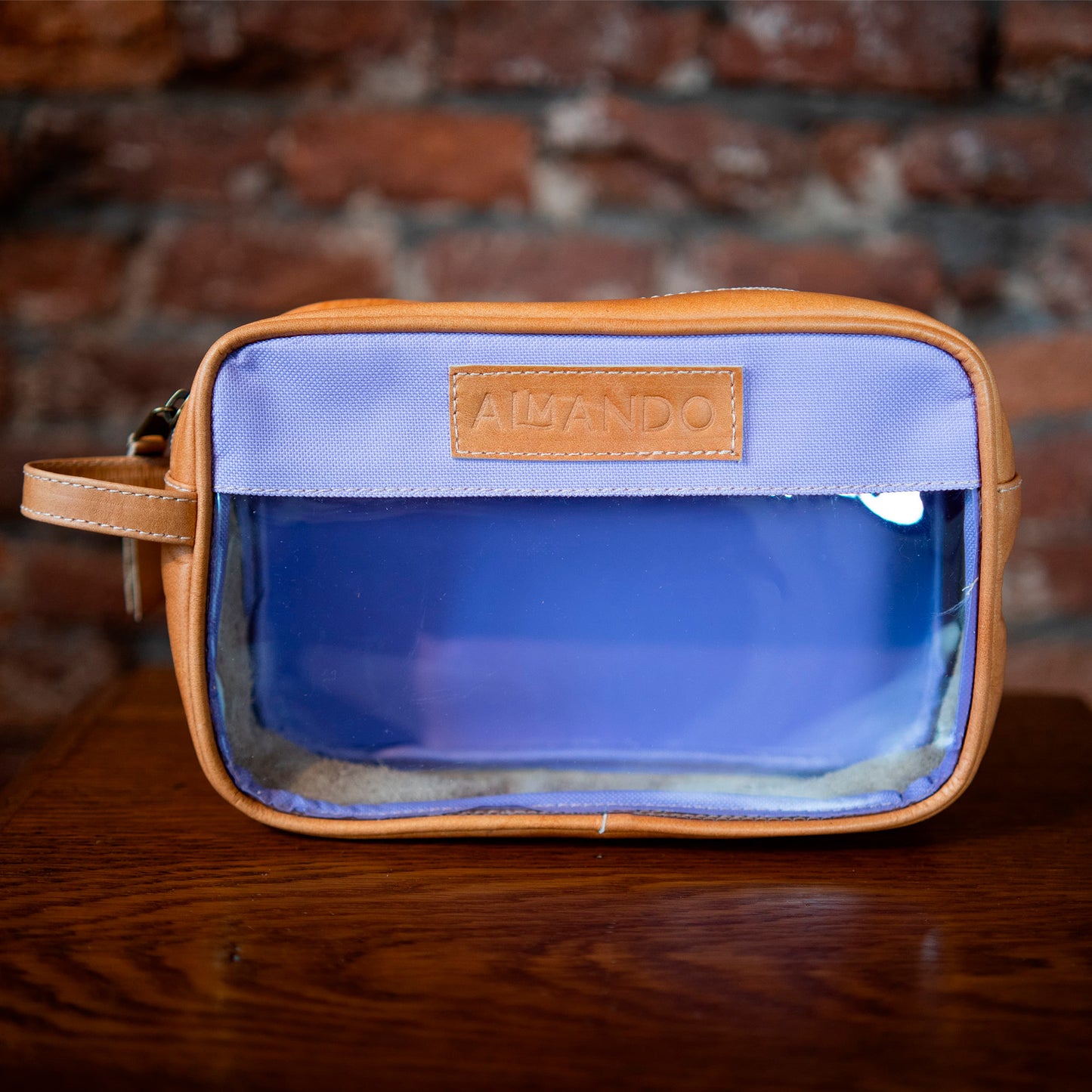 Necessaire con visor transparente