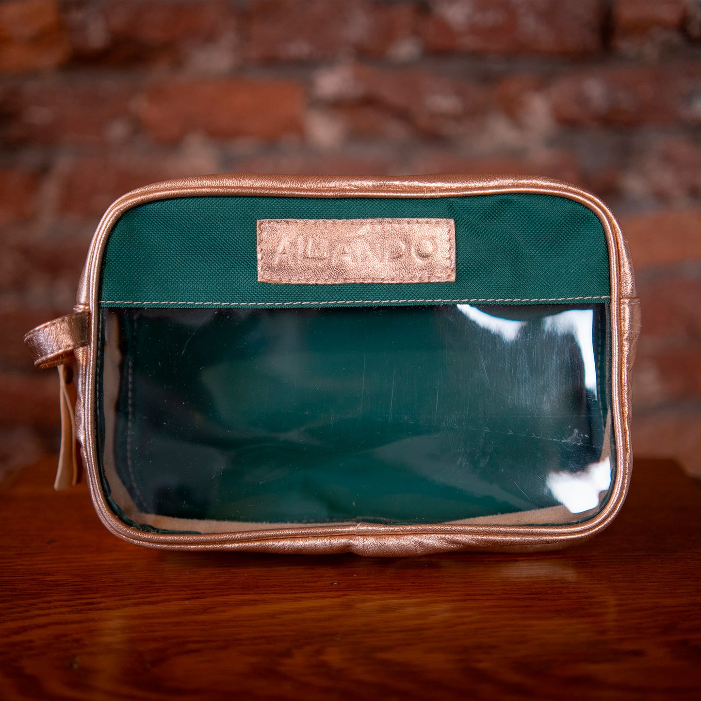 Necessaire con visor transparente